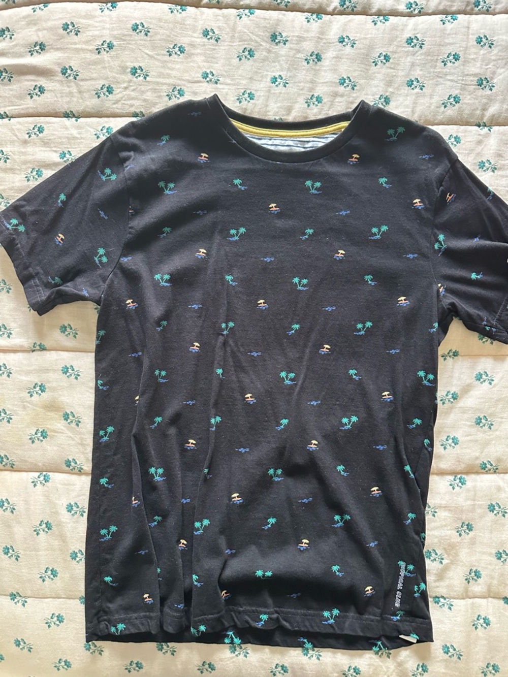 Denim & Flower Black Short Sleeve Tee with Green Palm Motif